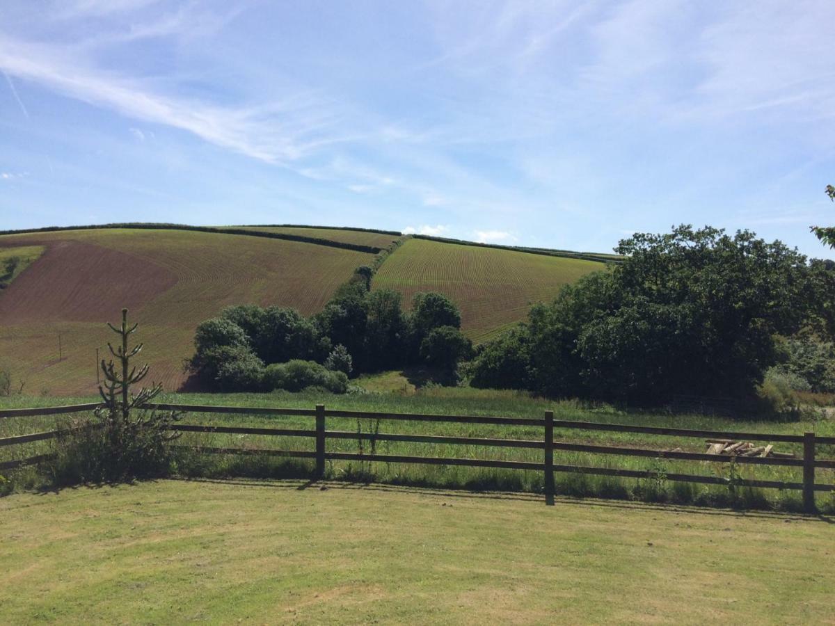 Bed and Breakfast Trecorme Barton Quethiock Exterior foto